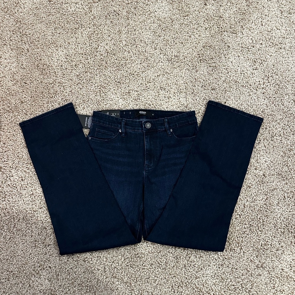 Hudson LA pants/jeans in a dark wash size in a women’s size‎ 8.
